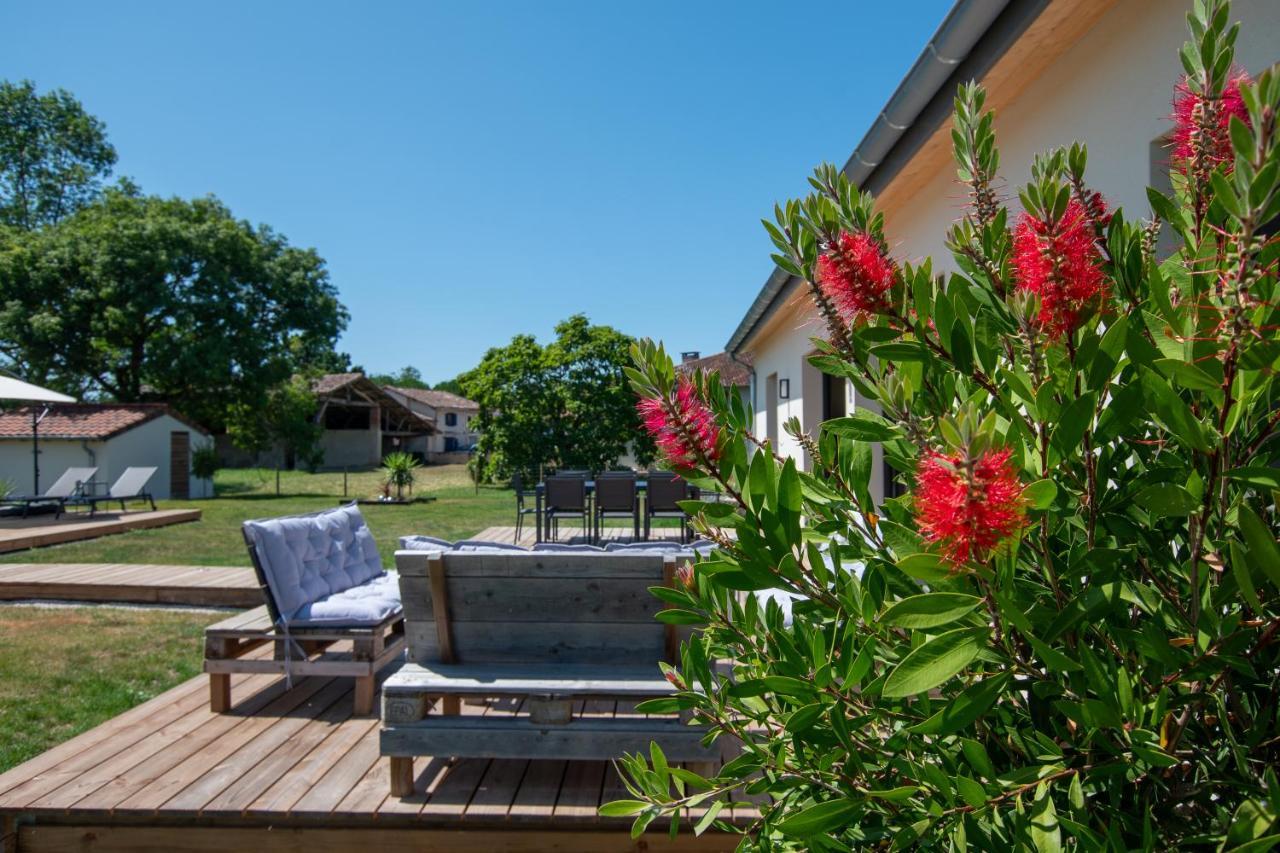 La Villa Face Au Lac Saramon Exterior foto